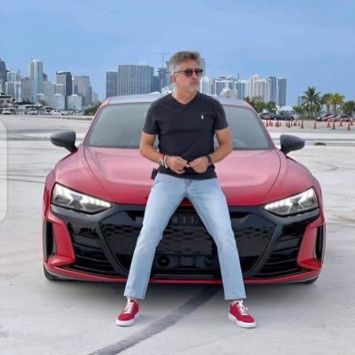 MichaelHol16100's profile picture. The light is secure 🔺🔺🔺