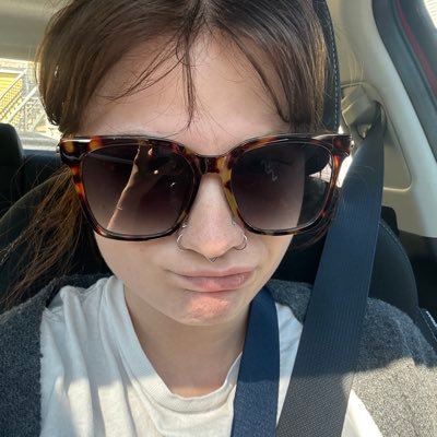 19| only responding with $| bratty findom content| hippie dom 🎀🎀🎀
