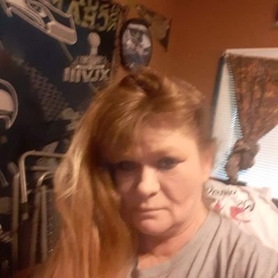tammyschma15670's profile picture. Nonya