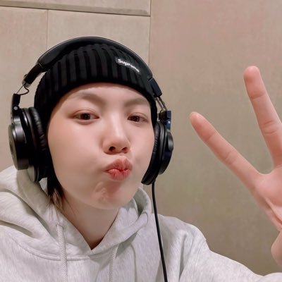 aprilnox_'s profile picture. LO💜 | LINGLINGKWONG🦮🪽 | ORMKORNNAPHAT🍳| ABU CHICKEN KWONG 🦜