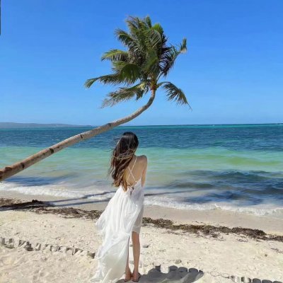 divfw62284862's profile picture. エレガントに生きる  毎日をデザインで彩る。
Elegance isn’t about being noticed, it’s about being remembered 🌹