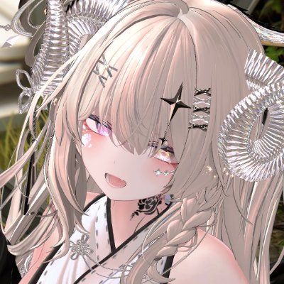 k.moriya_official🤔
訳あってVRCは「恋いめのもりや」
メイン@VRC_morimoria