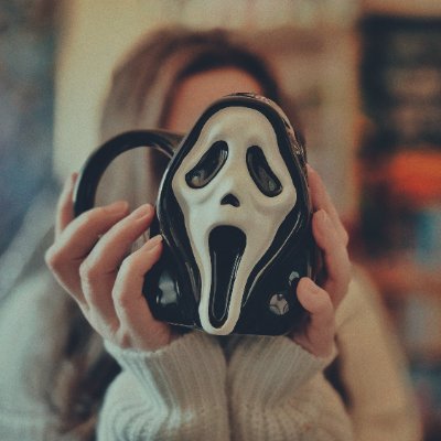 donnamariereads's profile picture. Reader, Bookstagrammer, Sims 4 Gamer & Mommy! Host: @newyearsathon1 @readathin 
Beacons: https://t.co/jULranr9tR