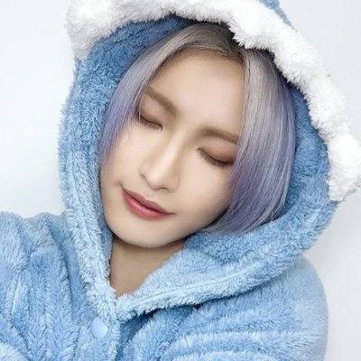 ♡ Only Ateez ♡
♡ Matz e Yeosang collector... ot8 collector ♡
♡ @xzuxian ♡
Nb ~ 00'