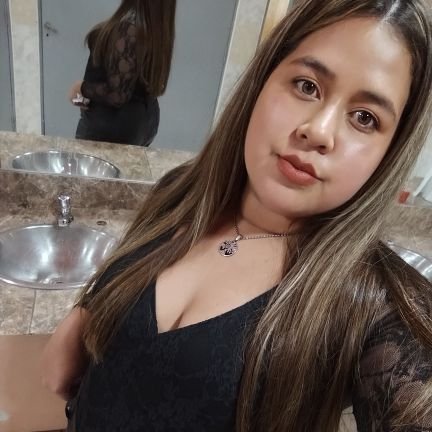 Valeria01924765's profile picture. Colombiana💛💙❤ familia amigos y el amor, ♡Las pastillas del abuelo♡ sonreir por sobre todas las cosas😊
instagram Coloo0420
Facebook Valeria lopez cabal