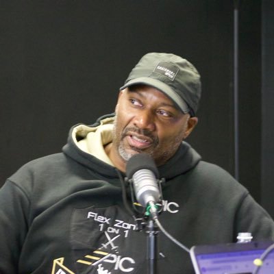 Owner of Coast2CoastAthletics Flex Zone 1on1 and Showcase and 7v7 tournaments. Follow @iamepic247 🎙 Motivational Speaker
