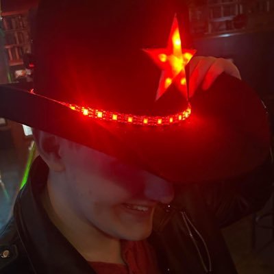 22y.o. Full-Time Software Dev, I enjoy doing CAD, 3D Printing, Tinkering with Electronics, Karaoke, and Strength Training in my off-time.