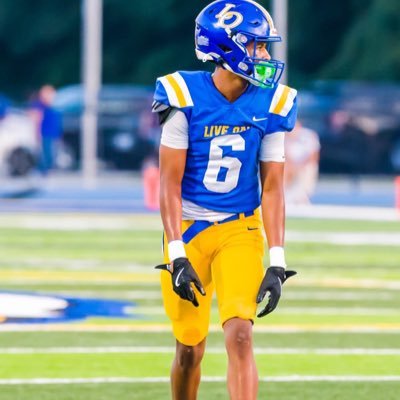 Live Oak HS (LA) | C/O 2027 | 6’0 SLOT WR/Guard Two Sport | 🏀🏈 | *BALLER* | Magna Cum Laude | Honorable Mention 2026 Basketball/Football | IG@Cash6Davisz