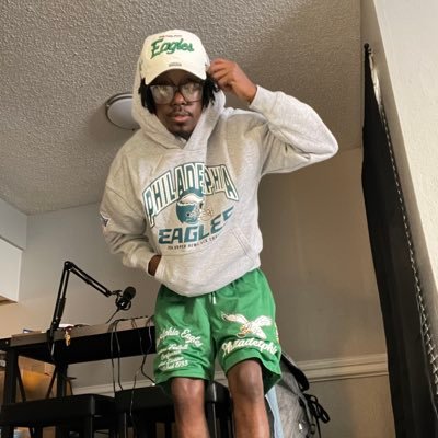Dallas Hip-Hop Artist l LXXXVIII. 1/3 of the Blerd spot podcast https://t.co/sjGxAdUXxp… New Music coming 2025