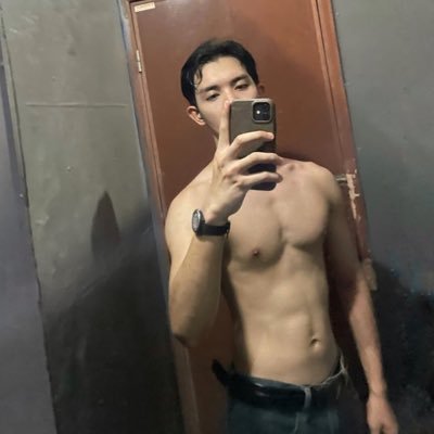 gym, exotwice hehe, & wuwa/genshin. nothing more | not on any dating app ⚠️ pls report