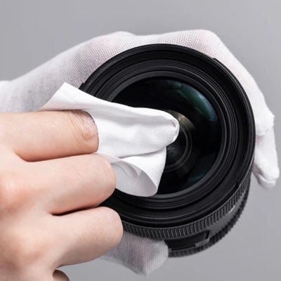 CleanYourLenss's profile picture. Clean your lens, bloom is terrible to look at. @ me or dm submissions