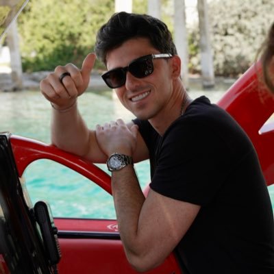 themav16's profile picture. The worst thing you can do is get comfortable where you are.