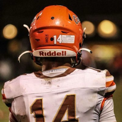 DE at West Highschool / C/O 26 /6'Oft, 165 pounds / 3.5 gpa /pannellandre6@gmail.com /Age :17