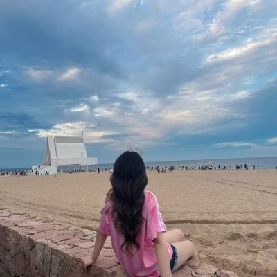 rjstv18468739's profile picture. Try hard until you can't do anything more, strive until you move yourself
