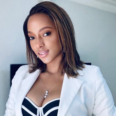 bronzellewilzon's profile picture. Managing Director @moxie5designs 👱🏾‍♀️ Brand management | Marketing