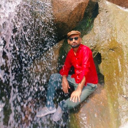 MehranSindh4's profile picture. dreamer..!