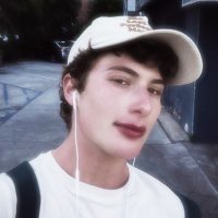 𝗡𝗜𝗖𝗢𝗟𝗔𝗦. (@nicolaswhaters) 's Twitter Profile