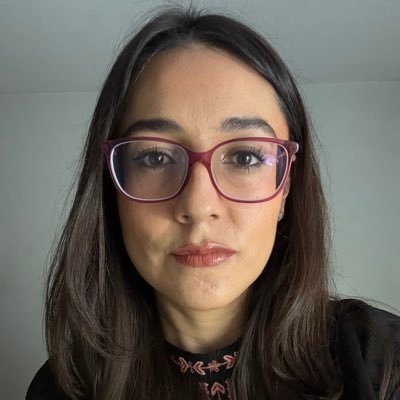 Zhellii's profile picture. Traductora EN-ES | Tech Writer | Amante del español | Gamer | Estructurada