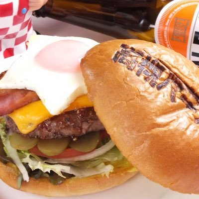 tsstardiner10's profile picture. グルメバーガー初心者向け！本場の味をとことん追求したのが高槻バーガー「🍔で初めて感動した！」とお客様から嬉しい声も多数📸 🕛11:30〜14:00／17:00〜22:00 ※売切次第終了 最新のマンスリーバーガーやイベント出店情報を発信中📢 高槻の街の事や皆様の投稿を紹介させていただくことがございます🙇‍♂️