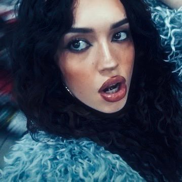 hands off, gabriela, mejor pónmelas encima 🌹SEEING KATSEYE 12/9/25🌹