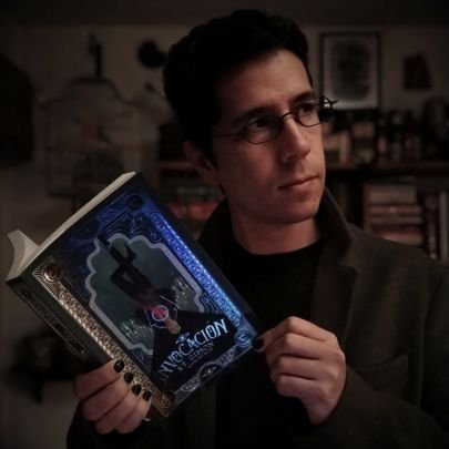 🦁📚 Escritor y bibliofilo al que le pasan cosas bien pendejas por ser gay 🏳️🌈 ✨