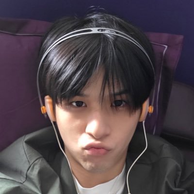 luneauxfraises's profile picture. °❀⋆.ೃ࿔*:･ in love with skynani ☁🎀♡