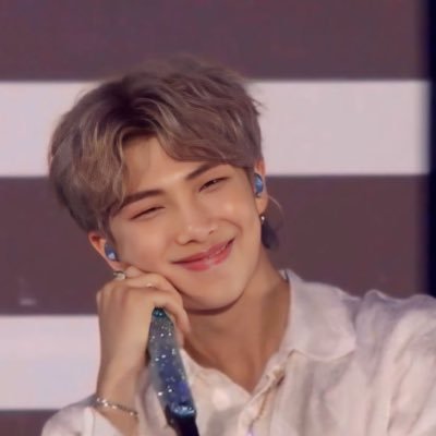 Alessia, ‘99, Italy. INTJ. Just a girl with a purple heart 💜💜💜 아퍼방퍼 💫 Army • Carat • Atiny • Moa • Stay • Engene • TPWK ❤️🩹