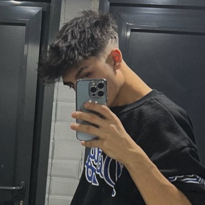 R0SEBRKY's profile picture. X YORUM BAKANI