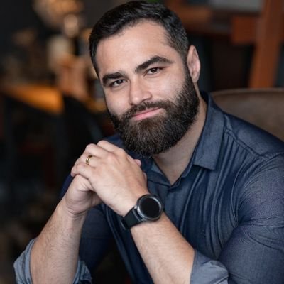 LowganBastos's profile picture. X pessoal, com opiniões que pouco lhe interessam.