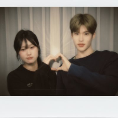 joxng_ni's profile picture. 사랑은 사랑이라 혐오마저도 끌어안는다