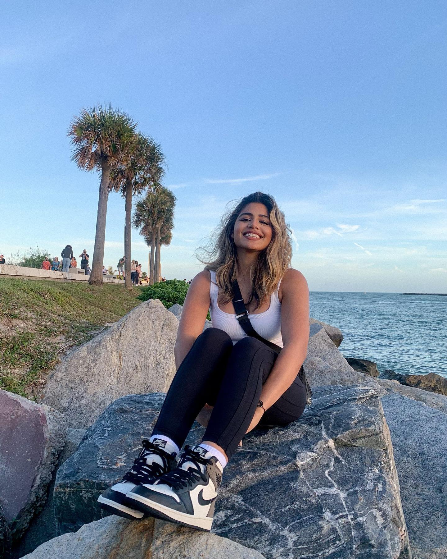inaaya84137's profile picture. 