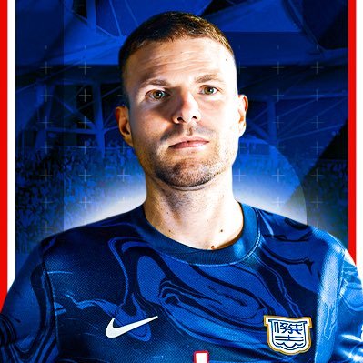 Kitchee SC player 💙. Before in @FCDallas, @RealSociedadEn and @RealMadridEn - https://t.co/GuWZjb1pnA ⚽️ Agentes: @BahiaFutbol 🗞️ Press: @iamSport_es