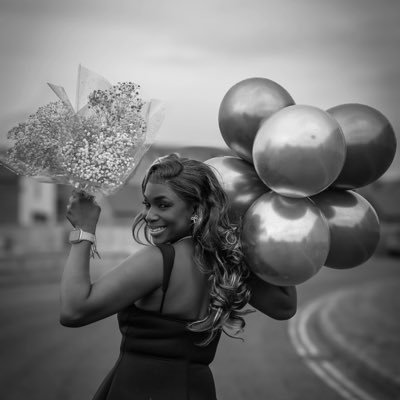 crownbeeee's profile picture. Believer| Wife| Mother| Medical Doctor| Enjoyment minister| IG handle: @crownbeeee