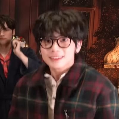 iLLiike video games and txt 😎😎😎😎😎 shedtwt proship dni !! ggs + txt only