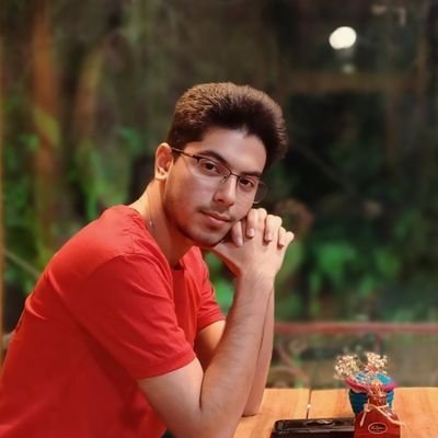 Mobin_HKMT's profile picture. یه دانشجوی فیزیک ⚛︎ نجوم☄︎ آب و هوا ⛈︎ حقیقت، مقصد دوری نیست، اگر خوب بنگری! 𓄂𓆃☼☫