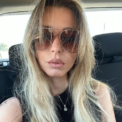 vqurvAuLP8Wesjm's profile picture. Love adorning time with wine, broadening horizons via travel, strengthening body by hiking, and following crypto