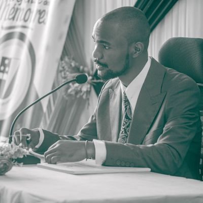 •Consultant en Économie Rurale;
•Homme politique🇨🇩.