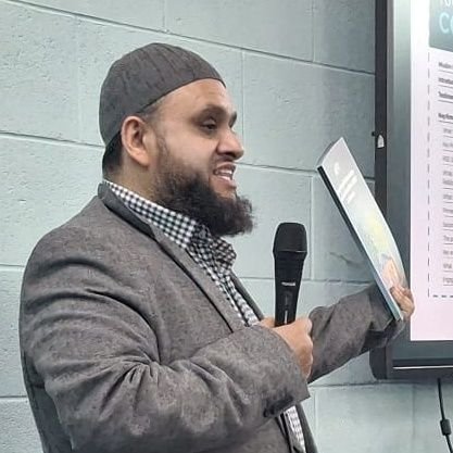 YusufPatel81056's profile picture. Founder of @MuslimFamilyI, father, activist and khateeb.