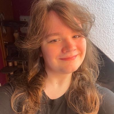 CharSweetly's profile picture. ✨The future is a benevolent black hole🌌