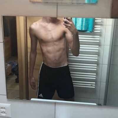 izctruiyt's profile picture. 