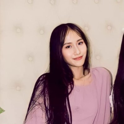 pinksunrise081's profile picture. 