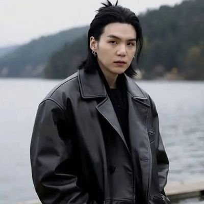 miyongi276612's profile picture. A South  Korean Rapper, Songwriter, And Producer { MinyoogiSUGA}