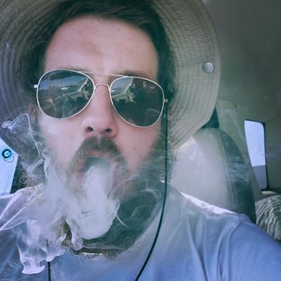 30YO Man, Single. Here to talk to new people, make new friends, and explore kink and the dirtier sides of things here. Always open to talk, I'm an open book =)