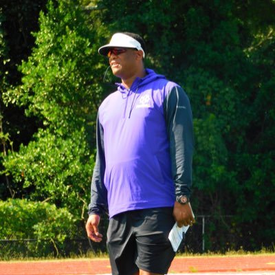 Head Football Coach at Hattiesburg HS @BurgBuiltFB • 2016 GHSA 6A State Champion • @Shorter_FB & @HawksBaseballSU Alumni • M. Ed • Ed.S • #DATE #BurgBuilt #EDC