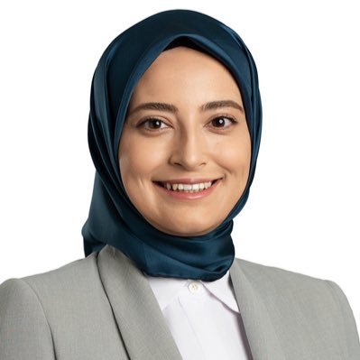 zsimsekmd's profile picture. Researcher at @DukeU 💙/ Aspiring neurologist👩🏻‍⚕️ / Caramel’s mom 🐈