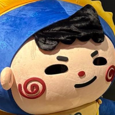 junepyb's profile picture. ผมเป็นโรครักเมะตี๋ใส่แว่น