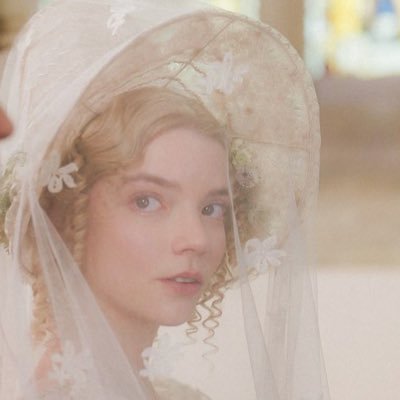 lovespeachys's profile picture. random things❣️