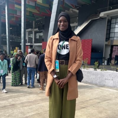 juste une africaine du sénégal rien de plus..🇸🇳