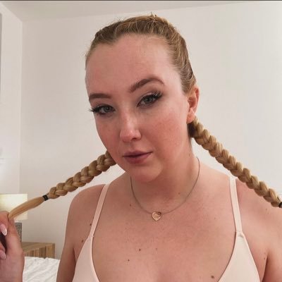 kim21346's profile picture. 🧴👧masseuse girl 👧 🧴 𝐇𝐨𝐭 𝐆𝐢𝐫𝐥 🔥🔥 I do all all types of massages you want 😋😋😋 🚗🚗Available for meet ups🚗🚗🚗