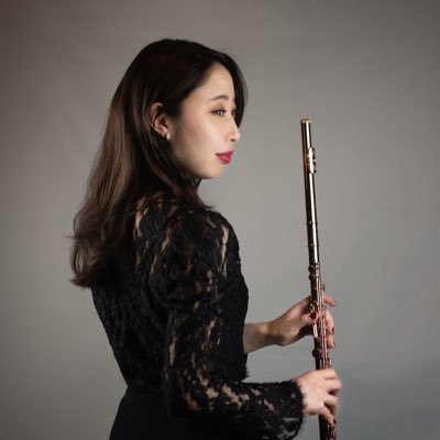 ウィーンで現代音楽中心に活動してます✨ トレヴィゾ国際音楽コンクール現代音楽部門第2位 / アジアフルートコンクール神戸第4位 / Flute / Piccolo / Alt&Bassflute / MDW / MUK / PPCM / ウィーン国立音楽大学大学院現代音楽科、ウィーン市立音楽芸術大学、国立音大、国音附属